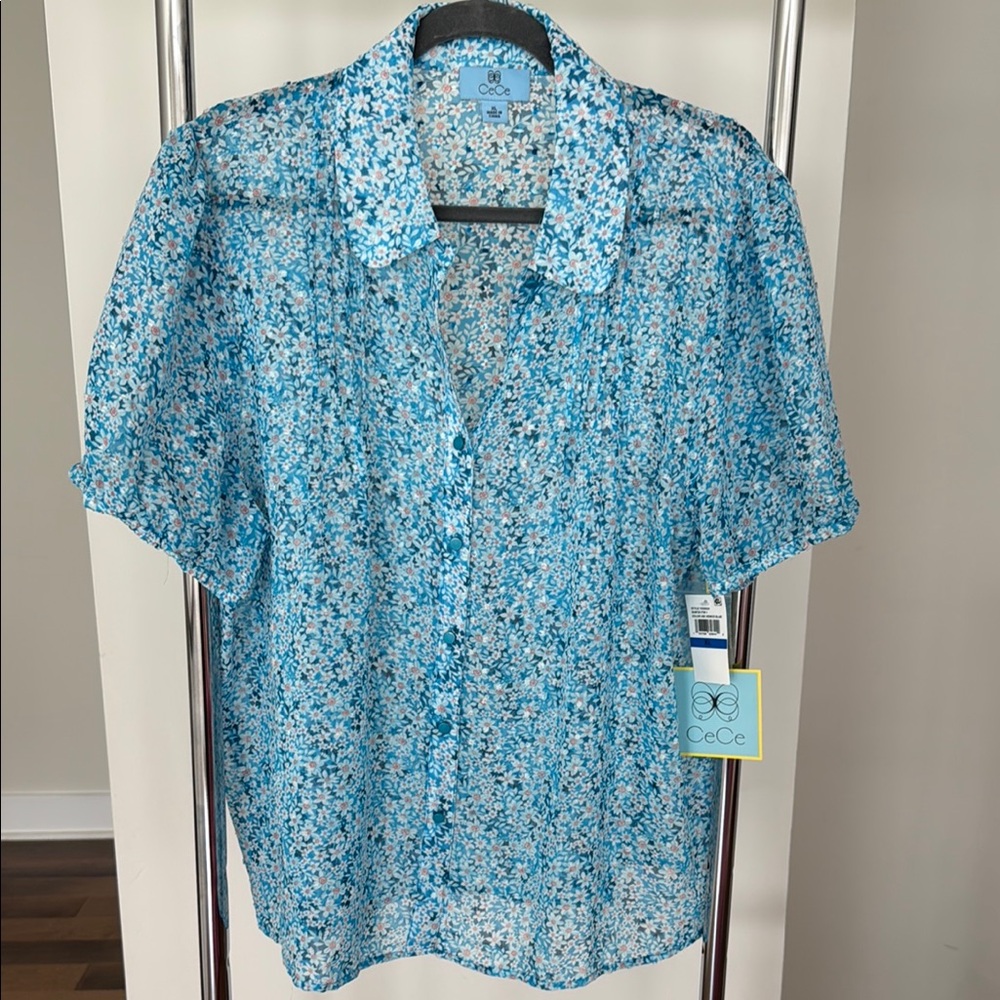 NWT Floral Blouse